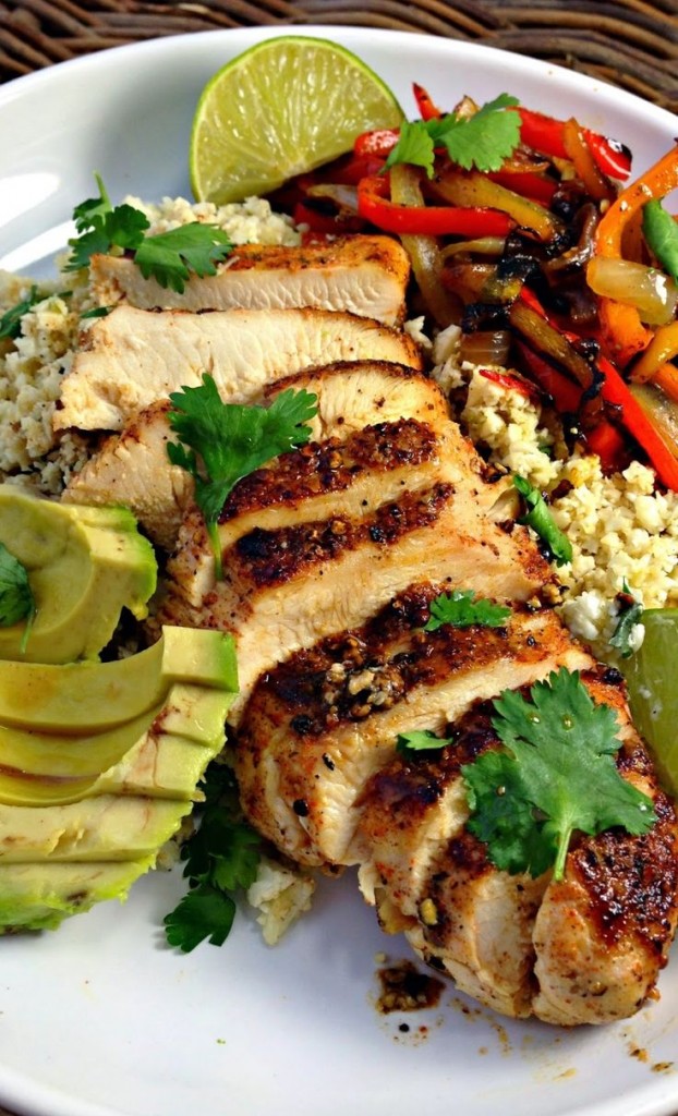 Healthy Blackened Chicken Fajitas With Cilantro & Lime Cauliflower Rice